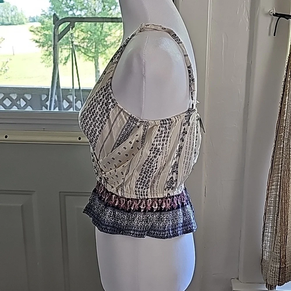 NWT Angie Boho style crop top size Small - Picture 3 of 8
